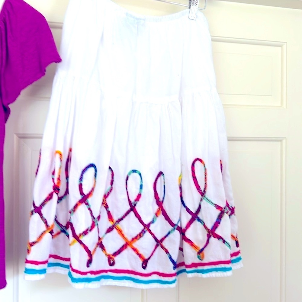 Colorful Embroidered Fray White Skirt Below Knee Tiered